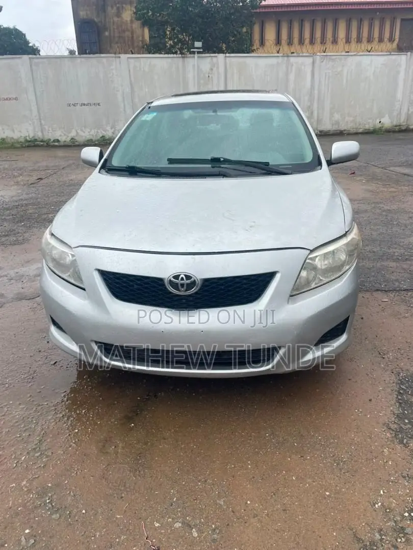 Toyota Corolla 2009 Silver