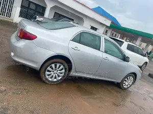 Toyota Corolla 2009 Silver