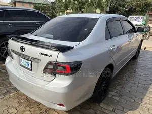 Toyota Corolla LE 4dr Sedan (1.8L 4cyl 4A) 2010 Silver