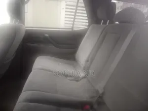 Toyota Sequoia 2005 Silver
