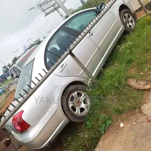 Toyota Avensis 2004 Silver
