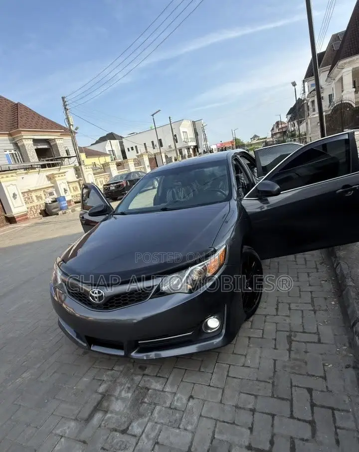 Toyota Camry 2014 Black