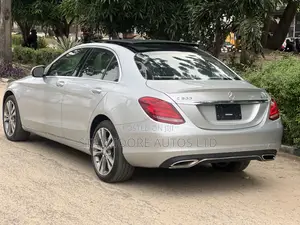 Mercedes-Benz C300 Sport 4Matic Sedan AWD (2.0L 4cyl 7A) 2017 Silver