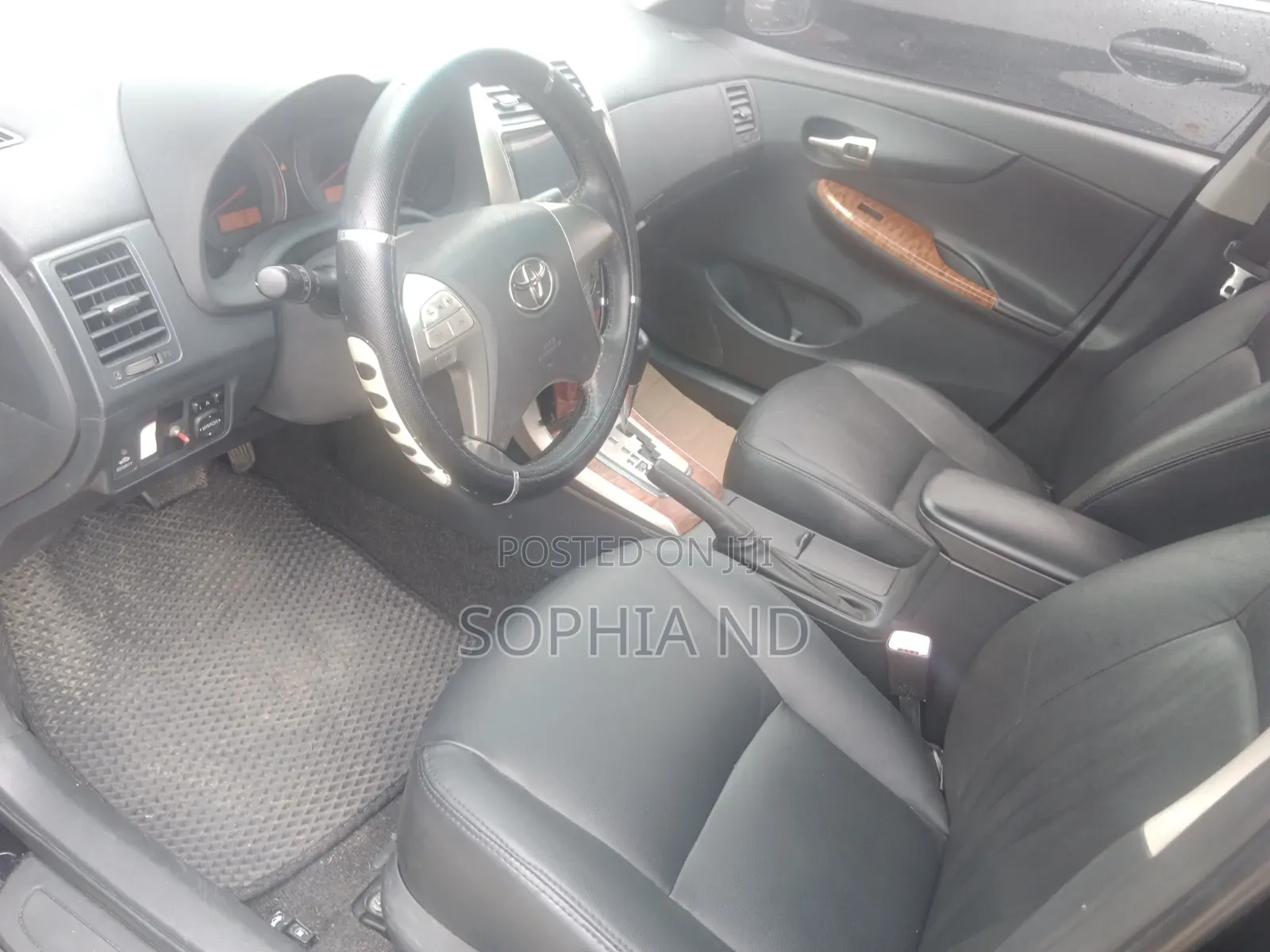 Toyota Corolla 2011 Black