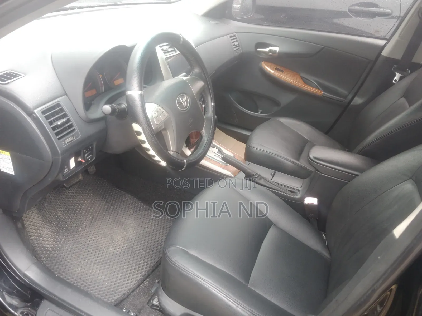 Toyota Corolla 2011 Black