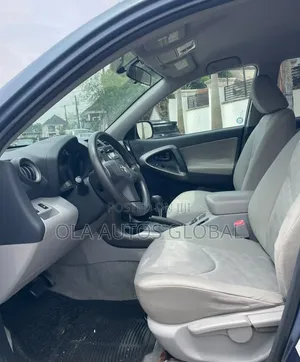 Toyota RAV4 2010 Blue