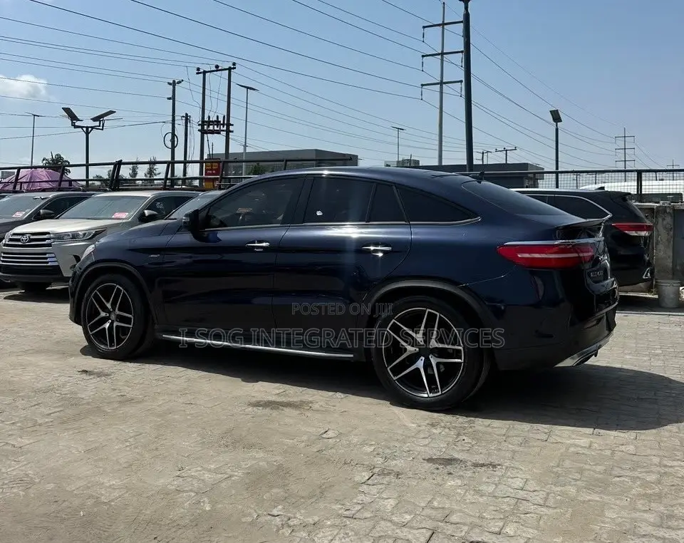 Mercedes-Benz GLE-Class 2016 Blue