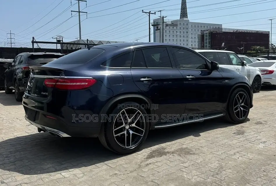Mercedes-Benz GLE-Class 2016 Blue