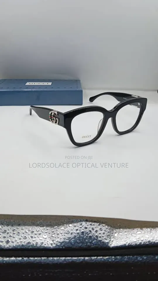 Sunlight Protection Lenses. Photochromic