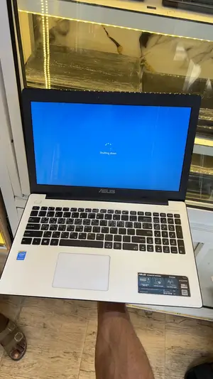 Laptop Asus F550CC 4GB Intel Pentium HDD 250GB