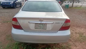 Toyota Camry 2005 Silver
