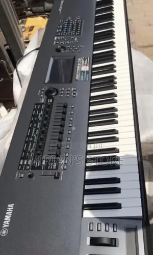 Direct UK Used Yamaha Montage 8 (88-Key) Flagship Synthesizer