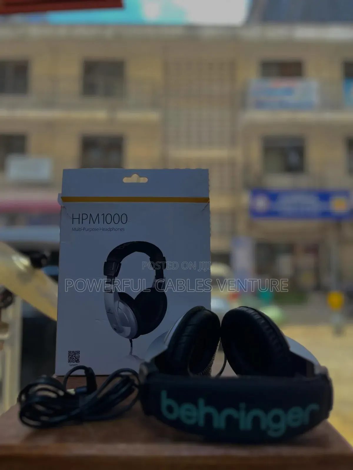 Behringer HPM1000-BK