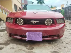 Ford Mustang 2012 Red