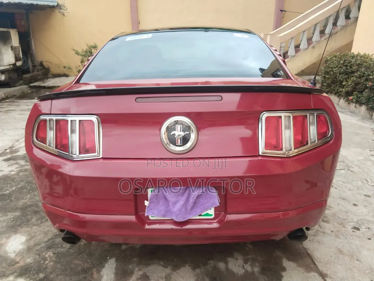 Ford Mustang 2012 Red