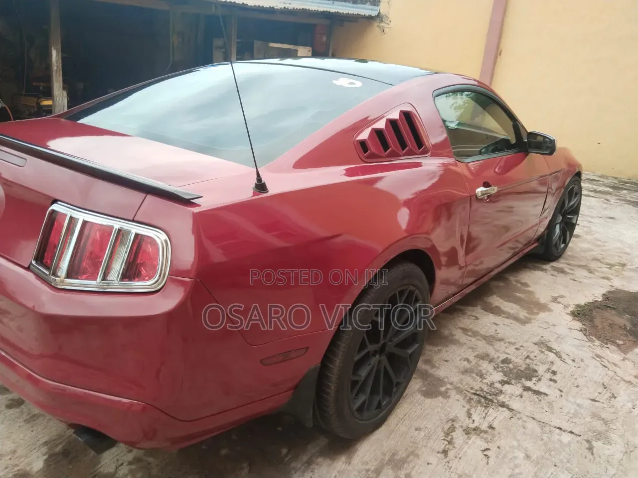 Ford Mustang 2012 Red