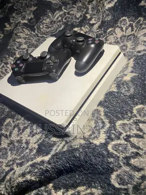 PlayStation 4 With 2 Controllers