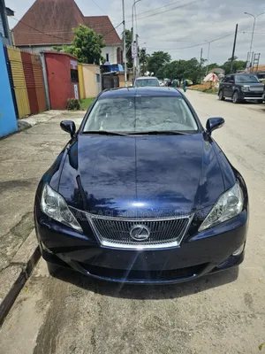 Lexus IS 2012 Blue