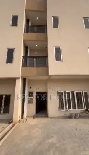 4bdrm Duplex in Kaura for sale