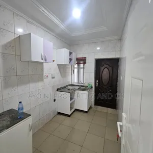Furnished 3bdrm Block of Flats in Magodo Phase 2 Gra for rent