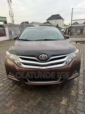 Toyota Venza XLE 4dr Wagon AWD (3.5L 6cyl 6A) 2015 Brown