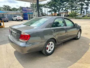 Toyota Camry 2004 Silver