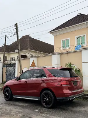 Mercedes-Benz GLE-Class 2016 Red