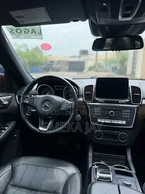 Mercedes-Benz GLE-Class 2016 Red