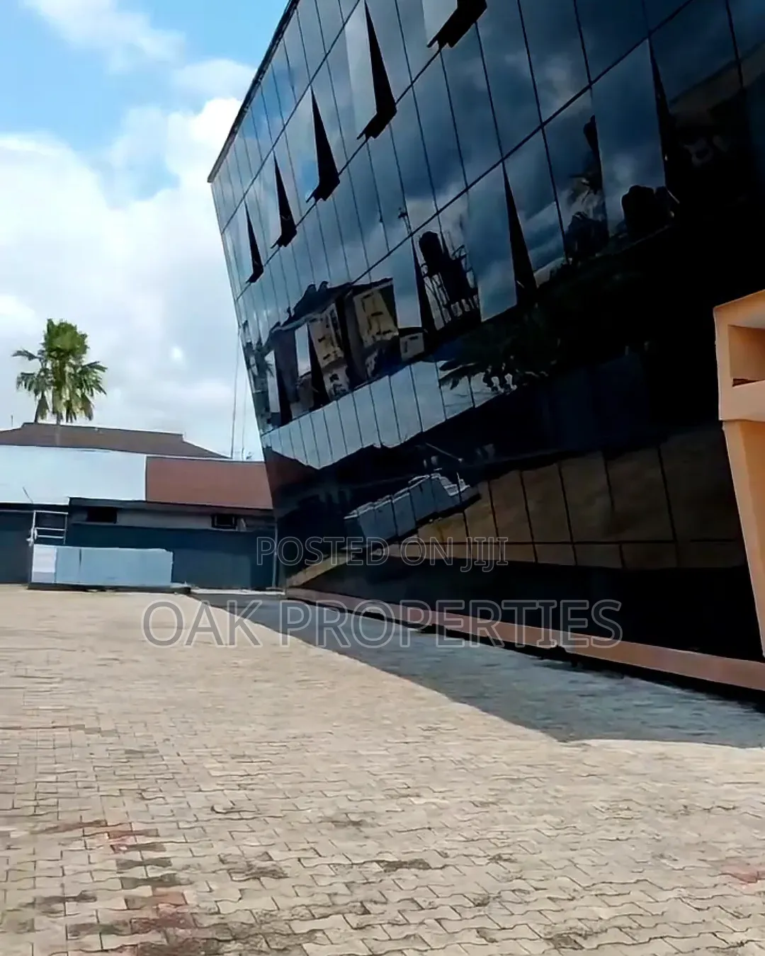 Open Plan Office Complex on 4 Floors on 1 & Half Plots at Old Gra