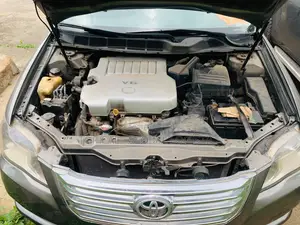 Toyota Avalon XLS 2006 Brown