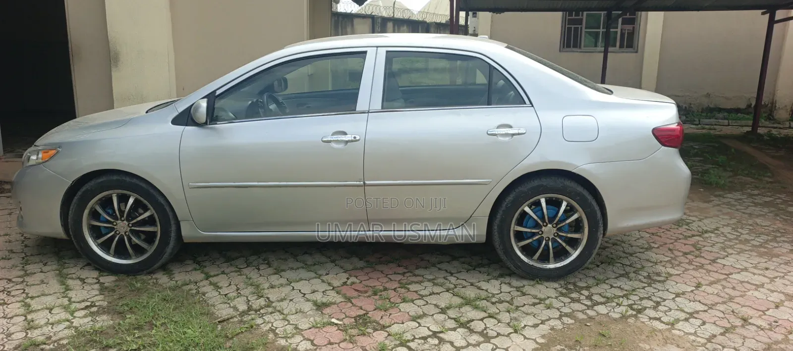 Toyota Corolla 2010 Silver
