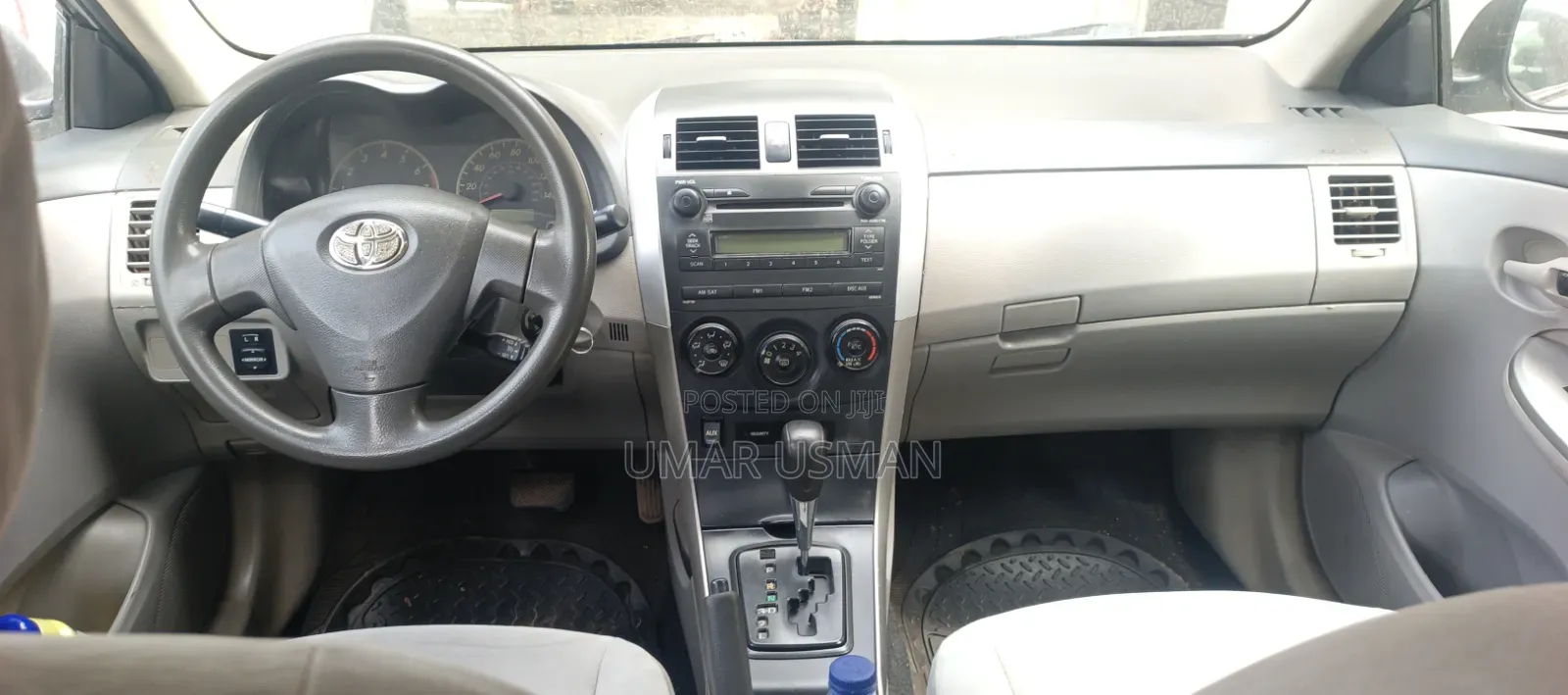 Toyota Corolla 2010 Silver