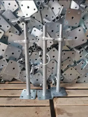 Scaffolding Screw Base Jacks (Also Known as Adjustable Screw Jack