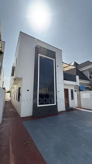4bdrm Duplex in Emmanuel Estate, Jericho for sale