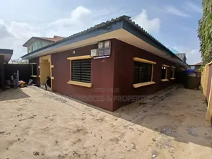 3bdrm Bungalow in Gated And Secured, Ado / Ajah for rent