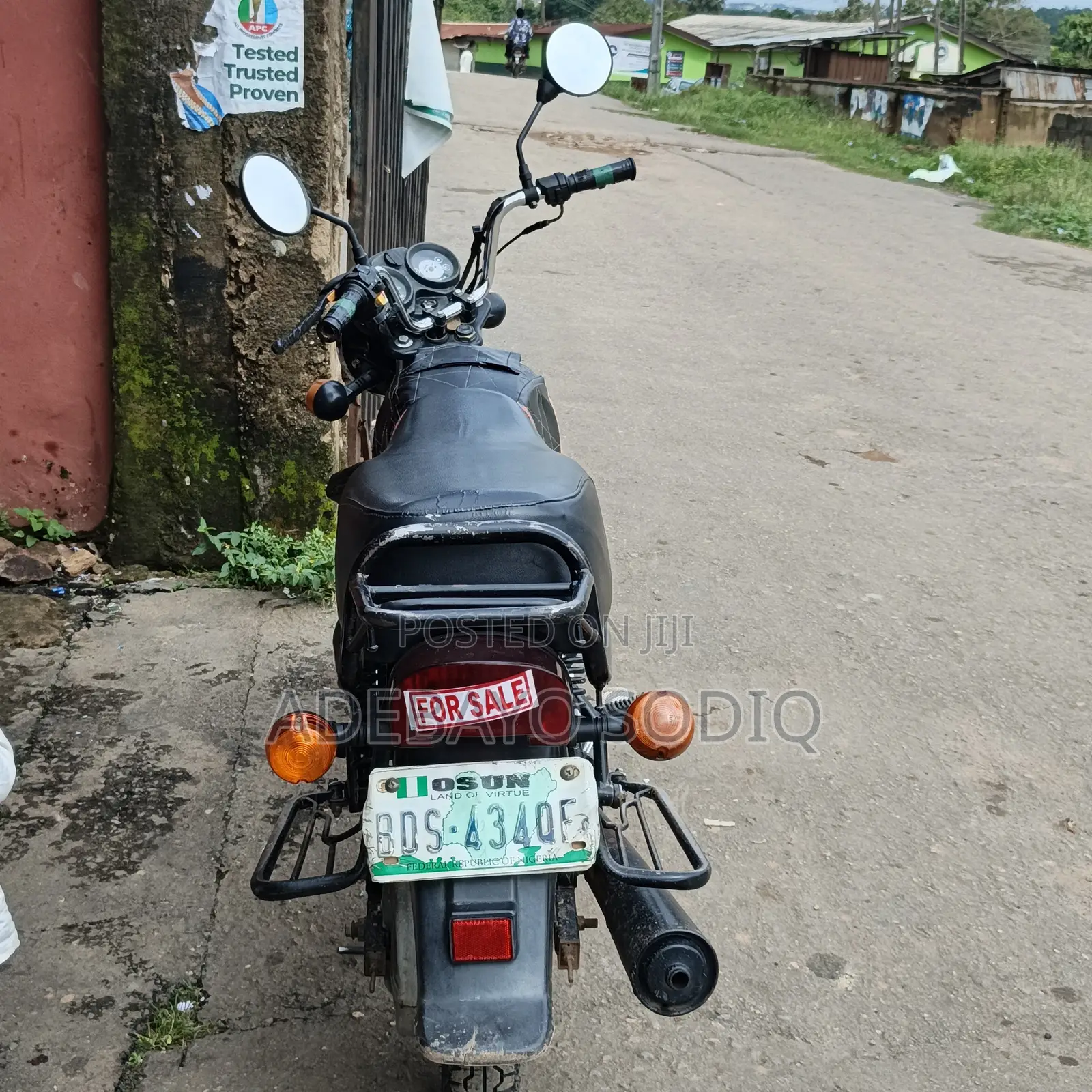 TVS 2022 Black
