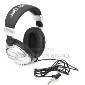 Behringer HPS3000 High-Performance Studio Headphones