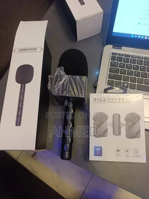 Wireless Microphone Kits & Handheld Station Logo Box for Vlog Audio