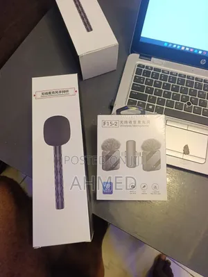 Wireless Microphone Kits & Handheld Station Logo Box for Vlog Audio