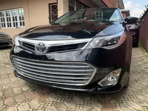 Toyota Avalon Limited 4dr Sedan (3.5L 6cyl 6A) 2015 Black