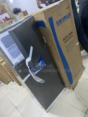 SKYRUN BCD-200K 200 Liters Top Freezer Fridge