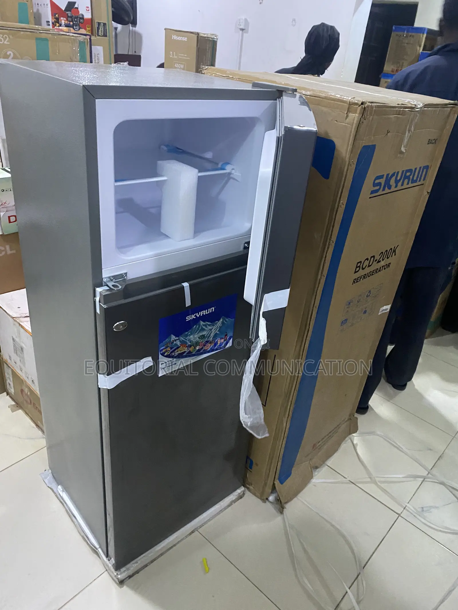 Skyrun BCD-200K Double Compartment 200L Refrigerator
