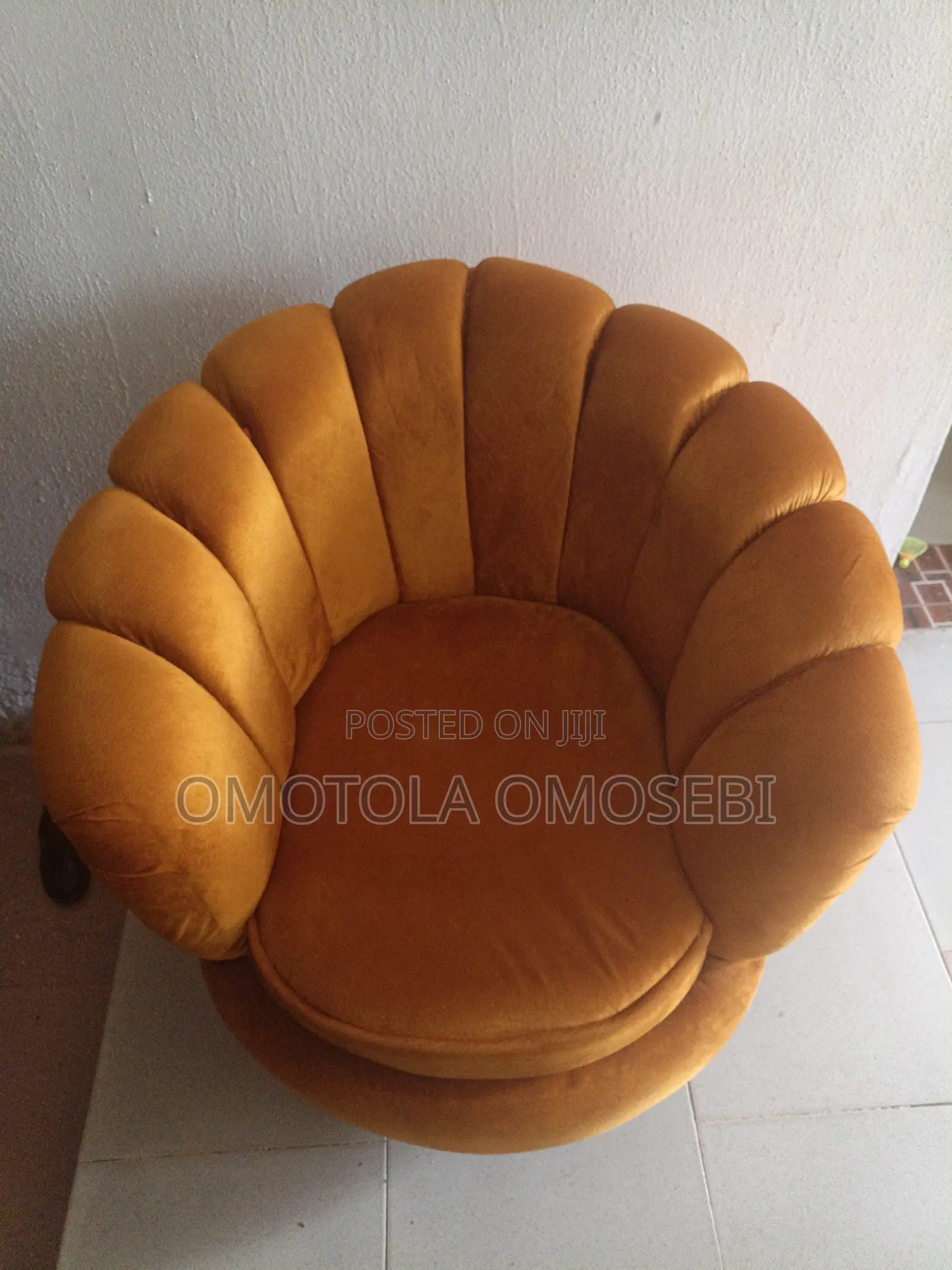 Single Chair