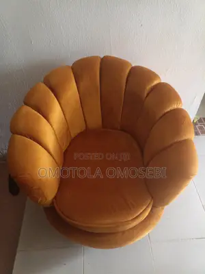 Single Chair