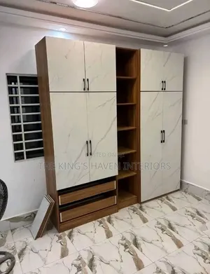 Modern Waldrobes