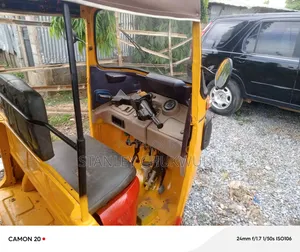 Bajaj V15 2007 Yellow
