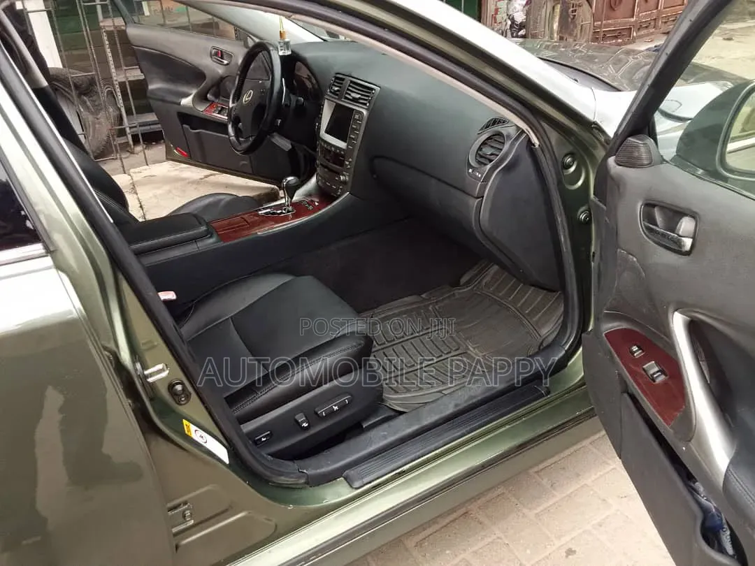 Lexus IS 2006 Black