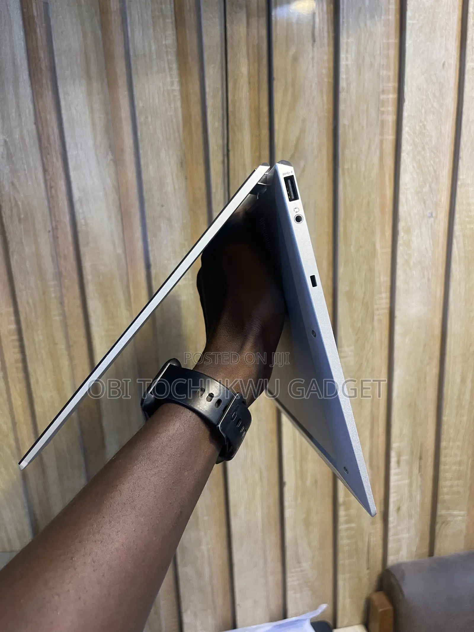 Laptop HP EliteBook 1040 G8 16GB Intel Core i7 SSD 512GB