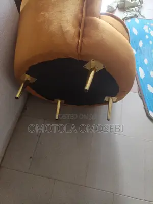 Single Chair