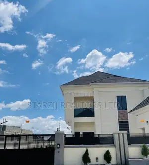 4bdrm Duplex in Dape for sale